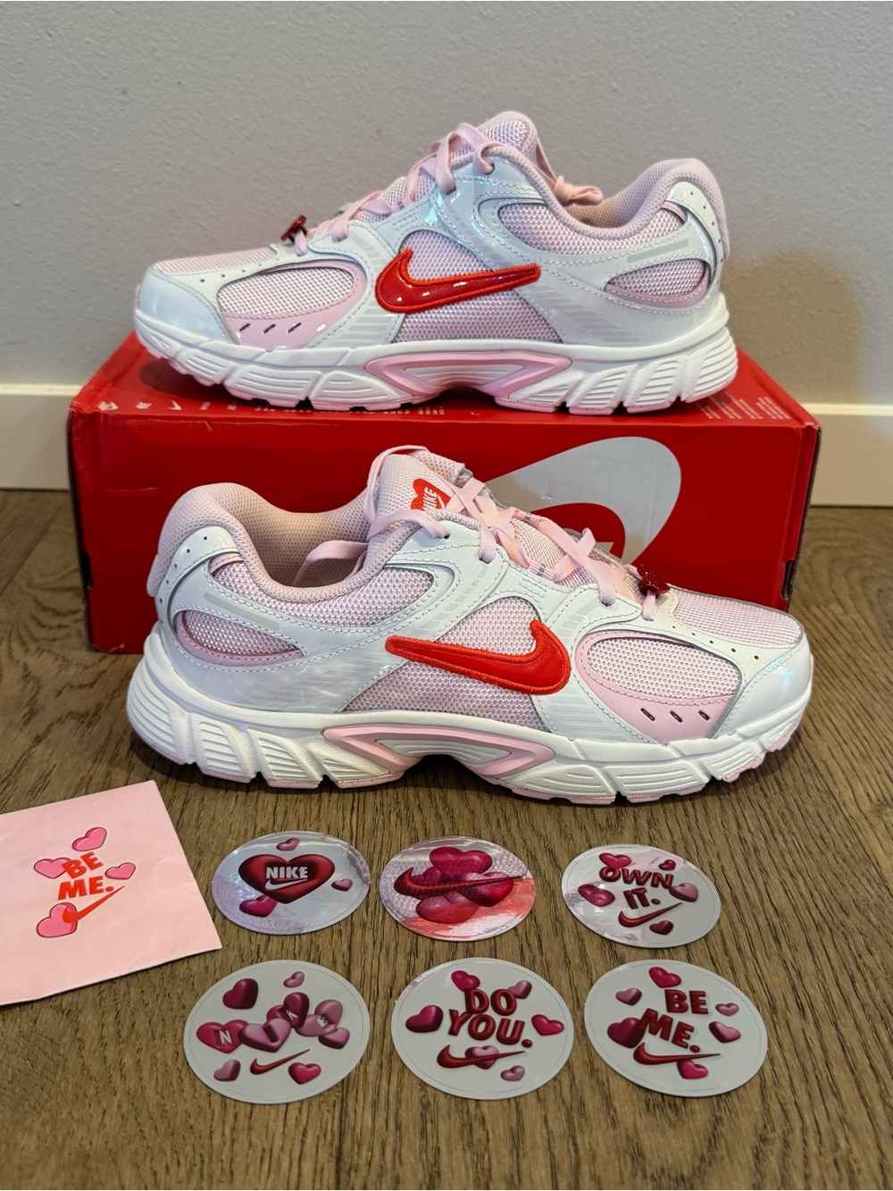 Nike V5 RNR BE ME Pink Red White NEW Youth 7/Womens 8.5